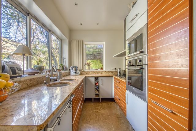 Maison à vendre - 11 pièces - 259,36 m2 - Bordeaux - 33 - AQUITAINE