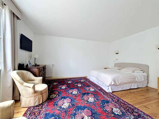 Appartement &agrave; louer - 5 pi&egrave;ces - 170 m2 - Bordeaux - 33 - AQUITAINE