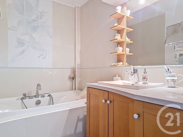 Appartement T3 &agrave; vendre - 4 pi&egrave;ces - 58,35 m2 - Arcachon - 33 - AQUITAINE