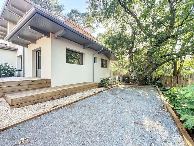 Maison à vendre - 7 pièces - 173,54 m2 - Arcachon - 33 - AQUITAINE