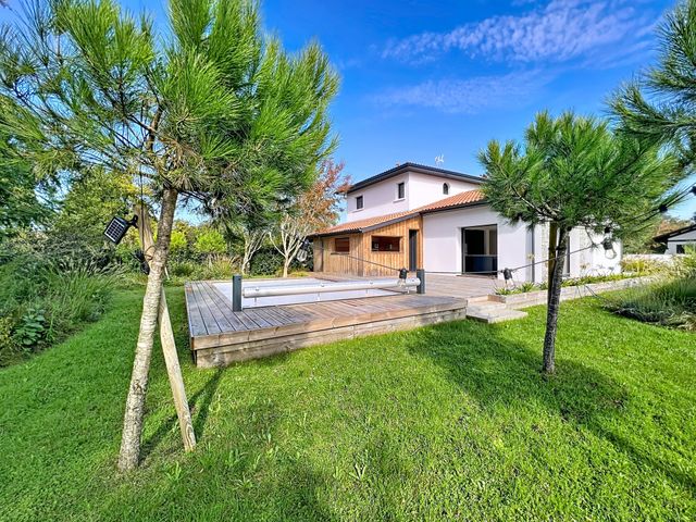 Maison à vendre - 5 pièces - 147 m2 - La Teste De Buch - 33 - AQUITAINE