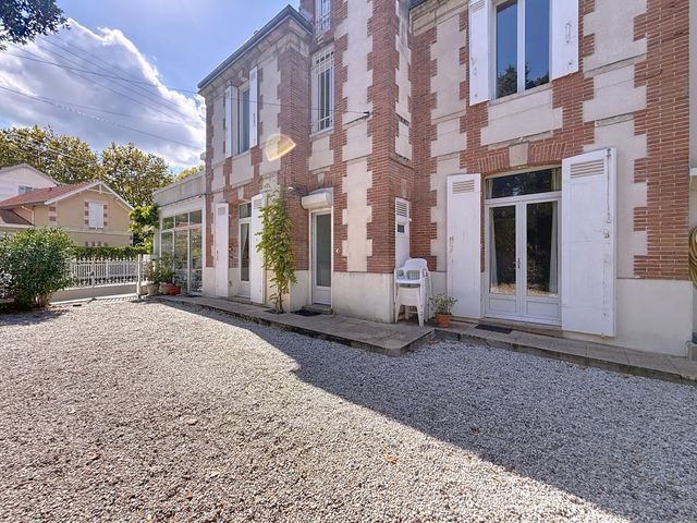 Maison à vendre - 8 pièces - 204 m2 - Arcachon - 33 - AQUITAINE