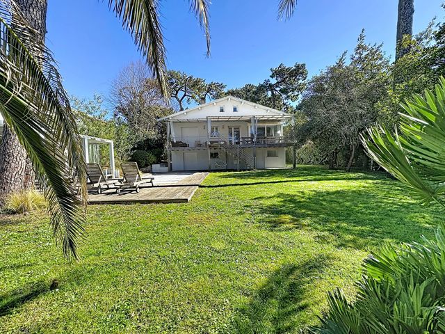 Maison &agrave; vendre - 7 pi&egrave;ces - 225,96 m2 - Arcachon - 33 - AQUITAINE
