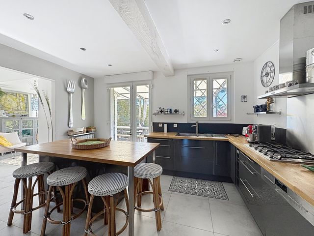 Maison &agrave; vendre - 7 pi&egrave;ces - 225,96 m2 - Arcachon - 33 - AQUITAINE