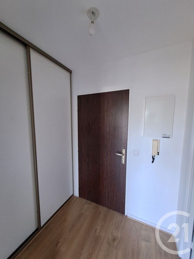 Appartement F1 &agrave; louer - 1 pi&egrave;ce - 24,43 m2 - Fontenay Aux Roses - 92 - ILE-DE-FRANCE