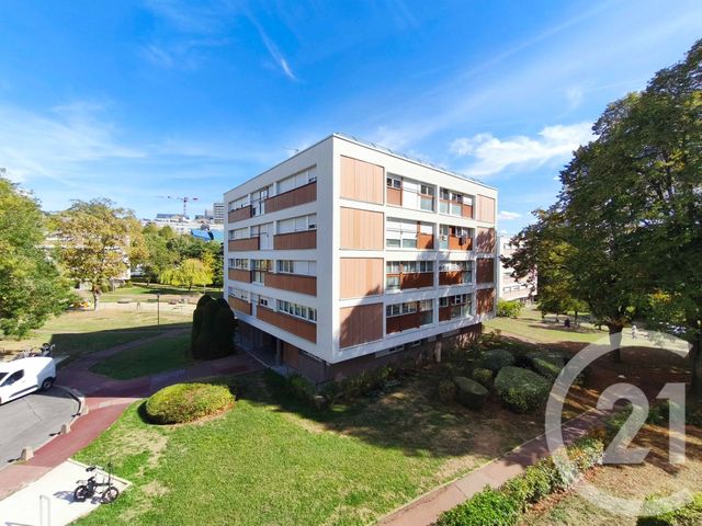 Appartement F1 &agrave; louer - 1 pi&egrave;ce - 25,07 m2 - Fontenay Aux Roses - 92 - ILE-DE-FRANCE