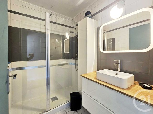 Appartement F2 à louer - 2 pièces - 49,68 m2 - Fontenay Aux Roses - 92 - ILE-DE-FRANCE