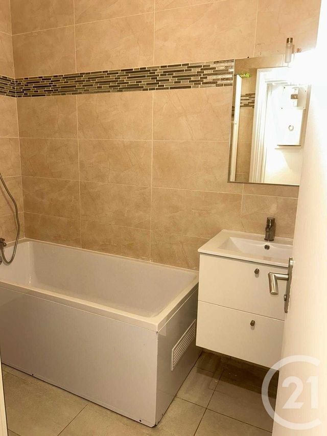 Appartement F2 &agrave; louer - 2 pi&egrave;ces - 42,34 m2 - Villejuif - 94 - ILE-DE-FRANCE