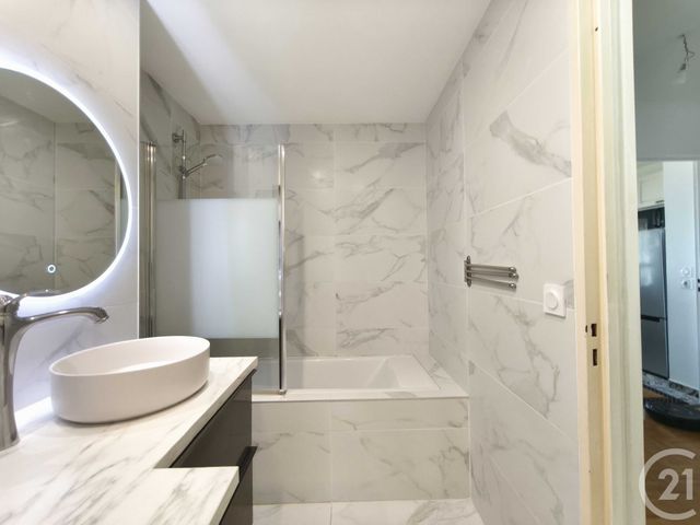 Appartement F3 &agrave; louer - 3 pi&egrave;ces - 56,73 m2 - Fontenay Aux Roses - 92 - ILE-DE-FRANCE