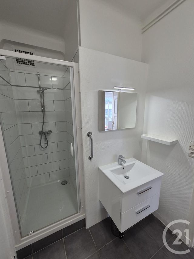 Appartement F2 &agrave; louer - 2 pi&egrave;ces - 60,33 m2 - Rouen - 76 - HAUTE-NORMANDIE