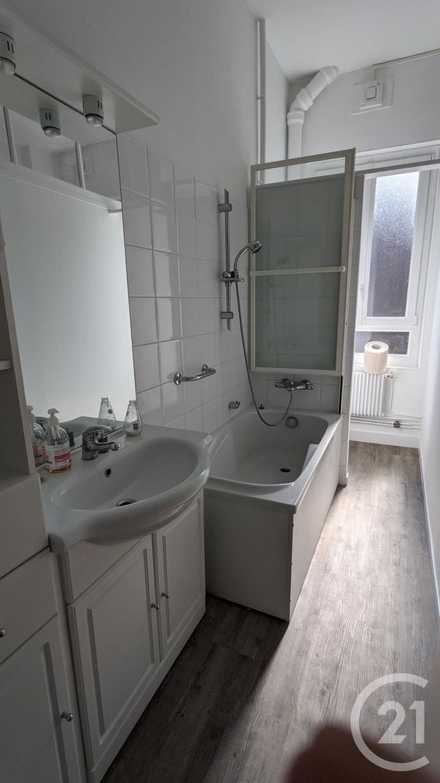 Appartement F3 &agrave; louer - 3 pi&egrave;ces - 76,41 m2 - Rouen - 76 - HAUTE-NORMANDIE