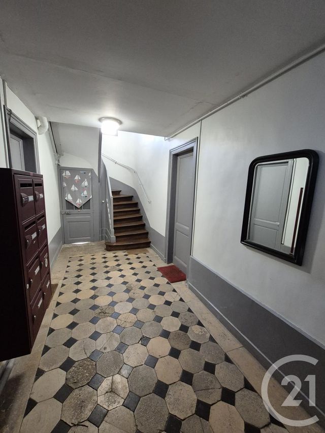 Appartement F4 &agrave; louer - 4 pi&egrave;ces - 77,27 m2 - Rouen - 76 - HAUTE-NORMANDIE