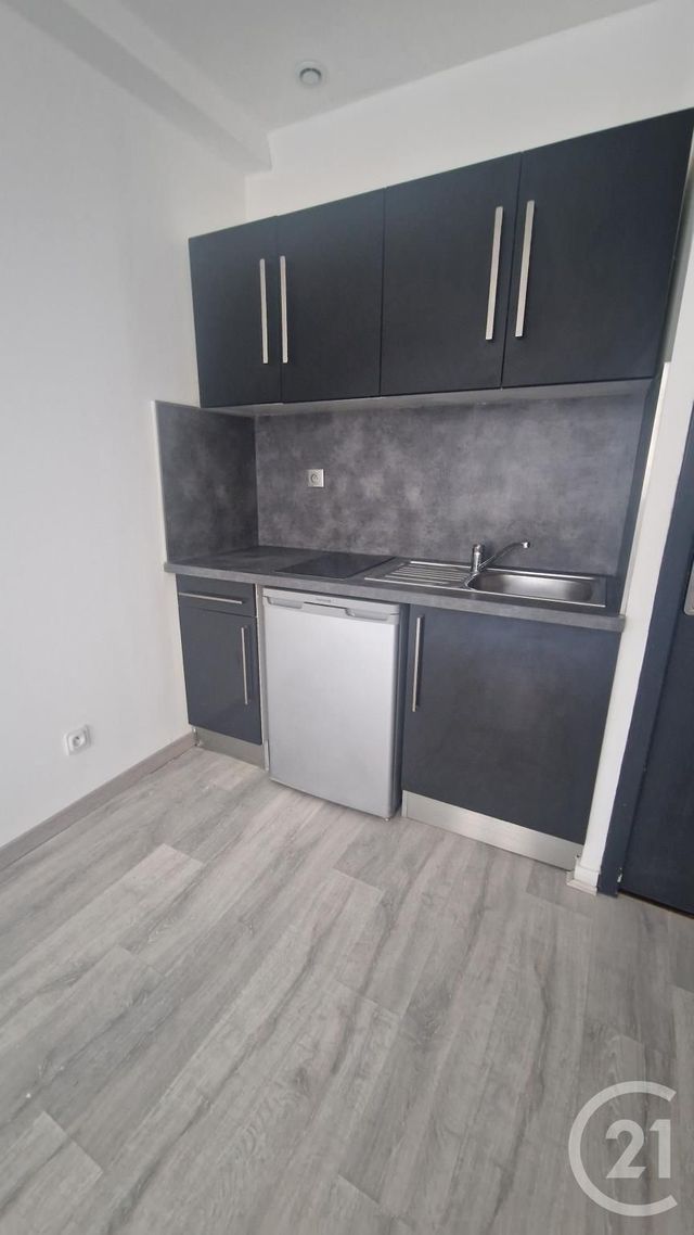 Appartement F1 &agrave; louer - 1 pi&egrave;ce - 14,59 m2 - Rouen - 76 - HAUTE-NORMANDIE