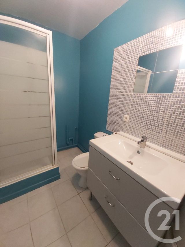 Appartement &agrave; louer - 2 pi&egrave;ces - 25,47 m2 - Le Mesnil Esnard - 76 - HAUTE-NORMANDIE