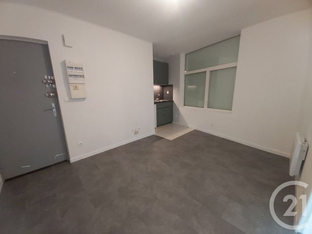 Appartement &agrave; louer - 2 pi&egrave;ces - 25,47 m2 - Le Mesnil Esnard - 76 - HAUTE-NORMANDIE