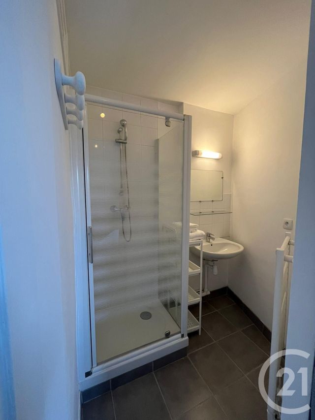 Appartement F2 &agrave; louer - 2 pi&egrave;ces - 28,50 m2 - Rouen - 76 - HAUTE-NORMANDIE