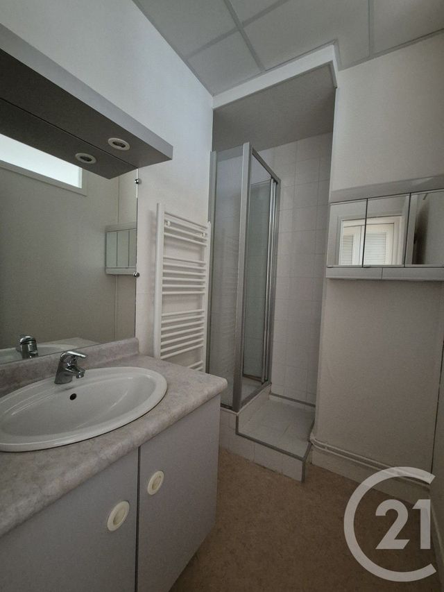 Appartement &agrave; louer - 2 pi&egrave;ces - 48,81 m2 - Rouen - 76 - HAUTE-NORMANDIE