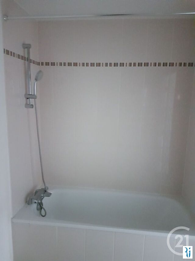 Appartement F3 &agrave; louer - 3 pi&egrave;ces - 62,16 m2 - Rouen - 76 - HAUTE-NORMANDIE