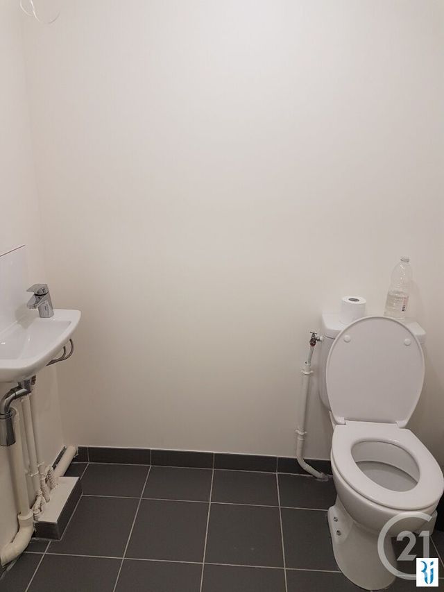 Appartement F3 &agrave; louer - 3 pi&egrave;ces - 78,02 m2 - Rouen - 76 - HAUTE-NORMANDIE