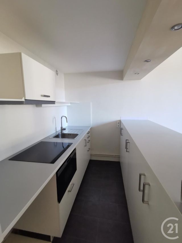 Appartement F3 &agrave; louer - 3 pi&egrave;ces - 81,72 m2 - Rouen - 76 - HAUTE-NORMANDIE