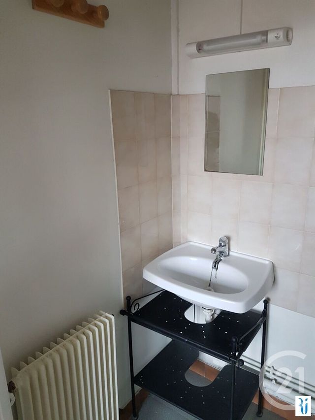 Appartement F1 &agrave; louer - 1 pi&egrave;ce - 29,77 m2 - Rouen - 76 - HAUTE-NORMANDIE