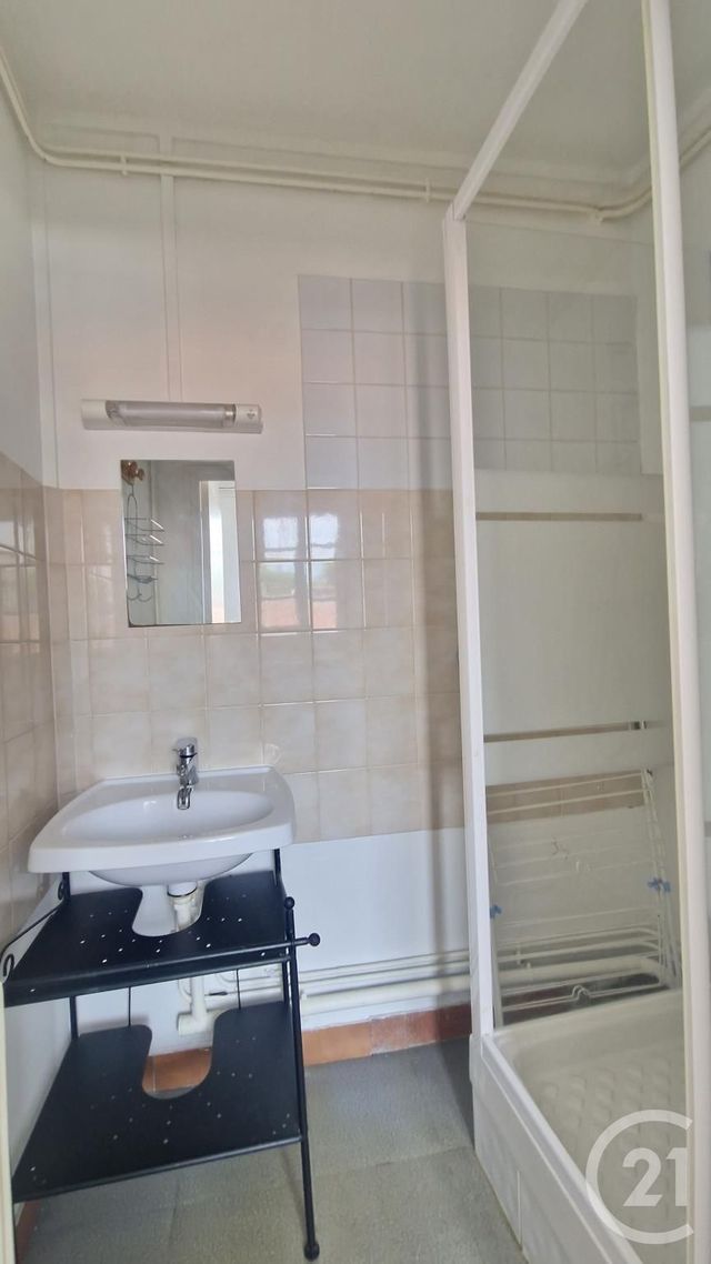 Appartement F1 &agrave; louer - 1 pi&egrave;ce - 29,77 m2 - Rouen - 76 - HAUTE-NORMANDIE