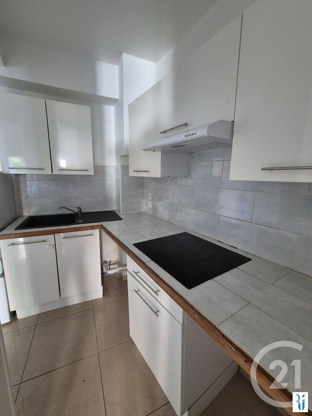 Appartement F3 &agrave; louer - 3 pi&egrave;ces - 61,41 m2 - Rouen - 76 - HAUTE-NORMANDIE
