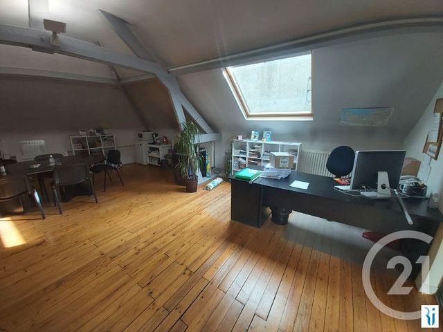 Local commercial à louer - 121.0 m2 - 76 - Seine-Maritime