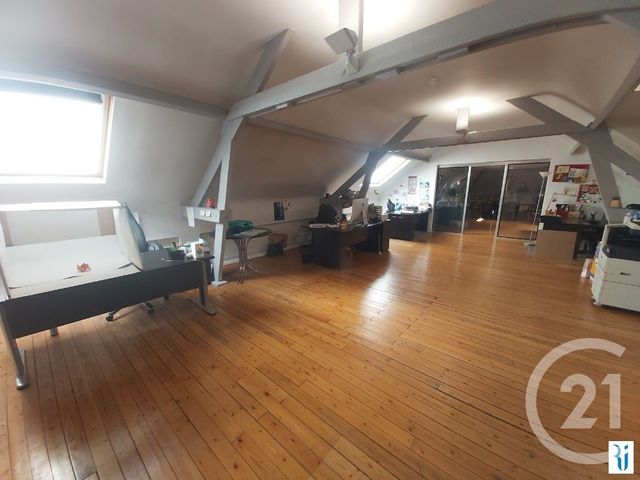 Local commercial à louer - 121.0 m2 - 76 - Seine-Maritime