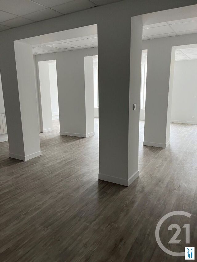 Local commercial à louer - 80.0 m2 - 76 - Seine-Maritime
