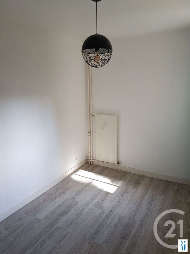 Appartement F4 &agrave; louer - 4 pi&egrave;ces - 109,66 m2 - Rouen - 76 - HAUTE-NORMANDIE