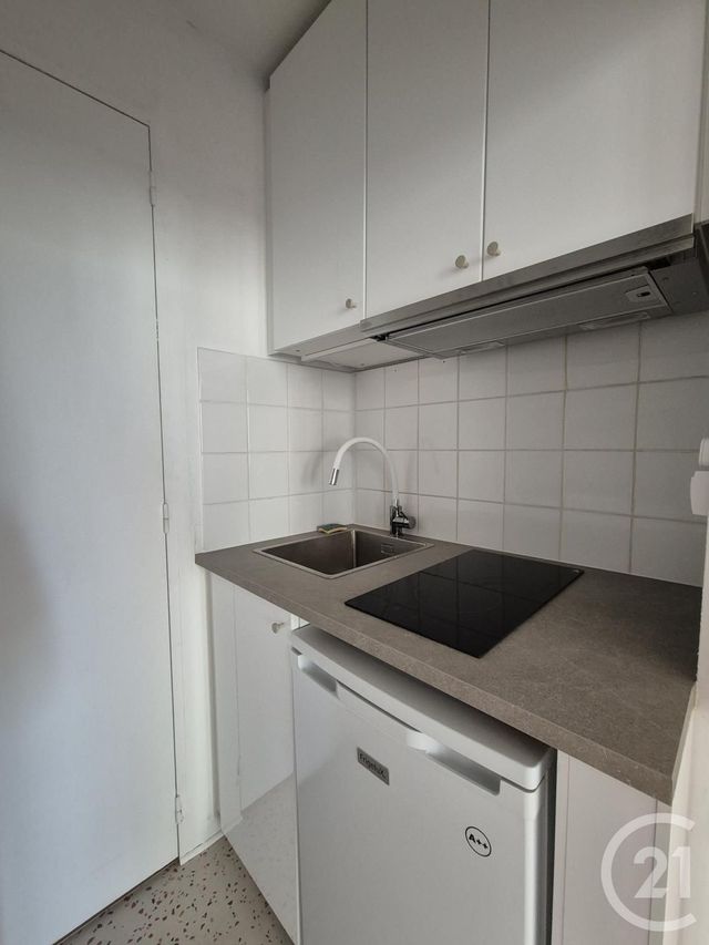 Appartement F1 &agrave; louer - 1 pi&egrave;ce - 24,28 m2 - Rouen - 76 - HAUTE-NORMANDIE