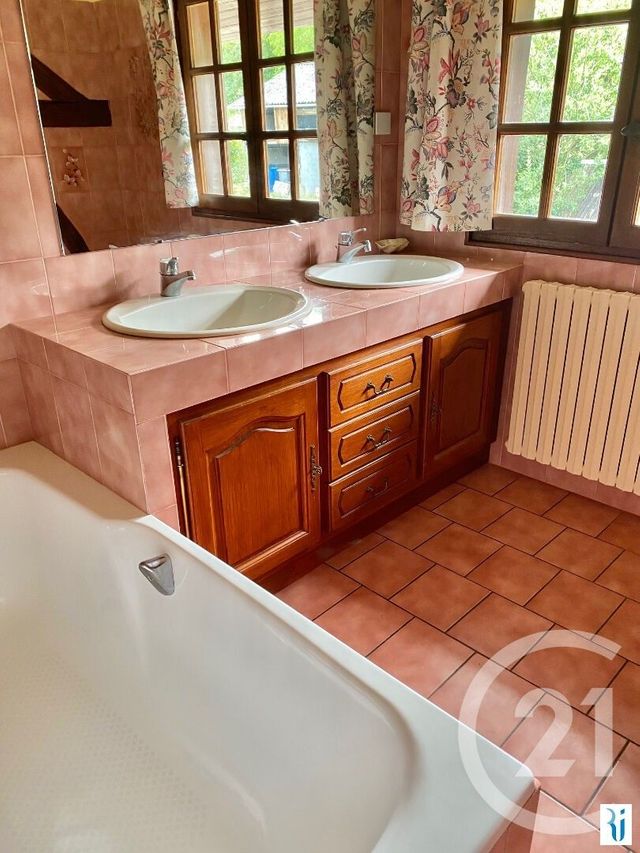 Maison &agrave; vendre - 6 pi&egrave;ces - 191,88 m2 - St Leger Du Bourg Denis - 76 - HAUTE-NORMANDIE