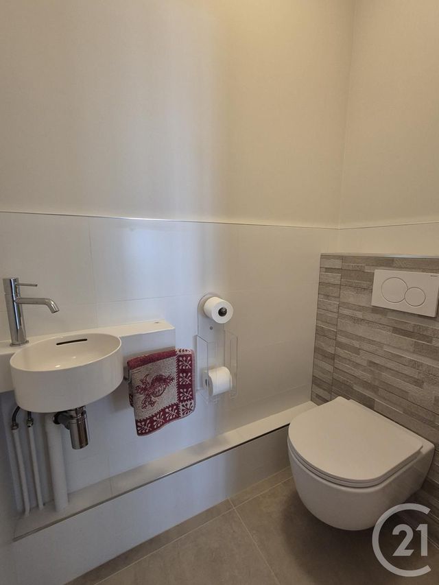 Appartement F4 &agrave; louer - 4 pi&egrave;ces - 110,87 m2 - Rouen - 76 - HAUTE-NORMANDIE