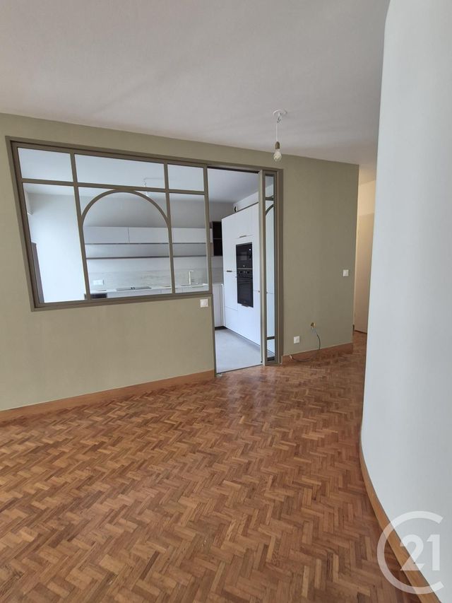 Appartement F4 &agrave; louer - 4 pi&egrave;ces - 110,87 m2 - Rouen - 76 - HAUTE-NORMANDIE