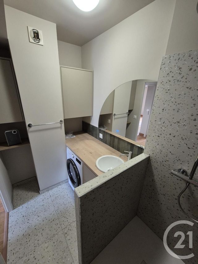 Appartement F4 &agrave; louer - 4 pi&egrave;ces - 110,87 m2 - Rouen - 76 - HAUTE-NORMANDIE