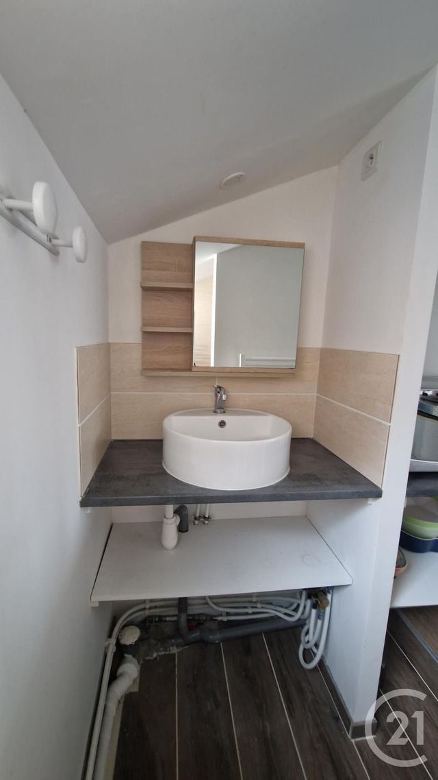 Appartement F1 &agrave; louer - 1 pi&egrave;ce - 22,50 m2 - Rouen - 76 - HAUTE-NORMANDIE