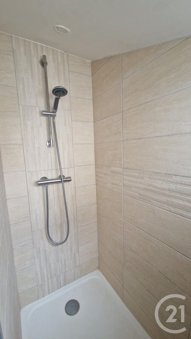 Appartement F1 &agrave; louer - 1 pi&egrave;ce - 22,50 m2 - Rouen - 76 - HAUTE-NORMANDIE