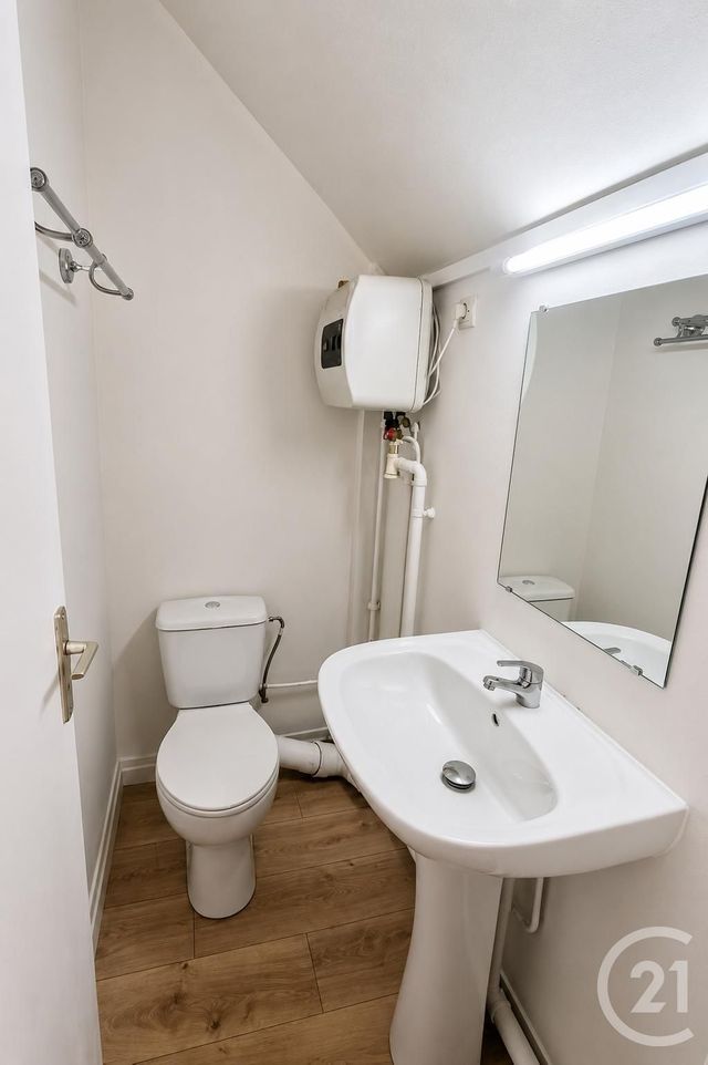Local commercial à louer - 25.0 m2 - 76 - Seine-Maritime
