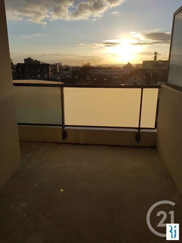 Appartement F3 &agrave; louer - 3 pi&egrave;ces - 63,05 m2 - Rouen - 76 - HAUTE-NORMANDIE