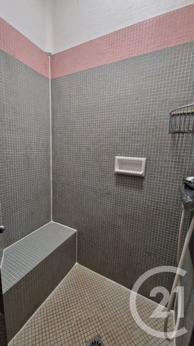 Appartement F3 &agrave; louer - 3 pi&egrave;ces - 95,95 m2 - Rouen - 76 - HAUTE-NORMANDIE