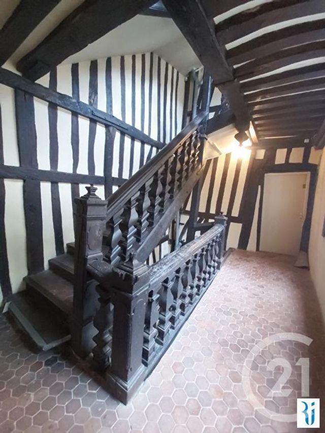 Appartement F1 &agrave; louer - 1 pi&egrave;ce - 30,50 m2 - Rouen - 76 - HAUTE-NORMANDIE