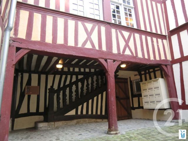 Appartement F1 &agrave; louer - 1 pi&egrave;ce - 30,50 m2 - Rouen - 76 - HAUTE-NORMANDIE