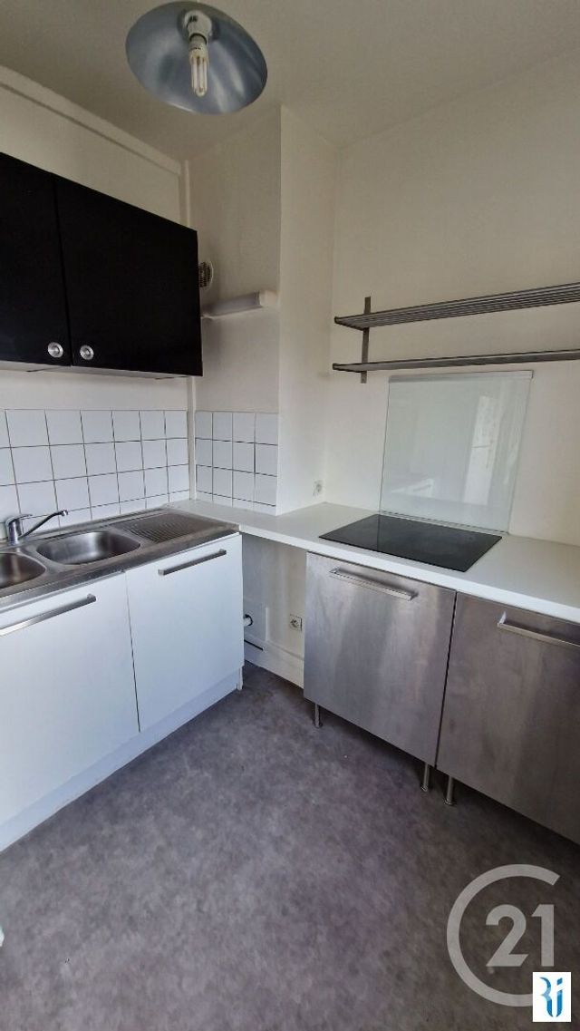 Appartement F3 duplex &agrave; louer - 3 pi&egrave;ces - 55,20 m2 - Rouen - 76 - HAUTE-NORMANDIE