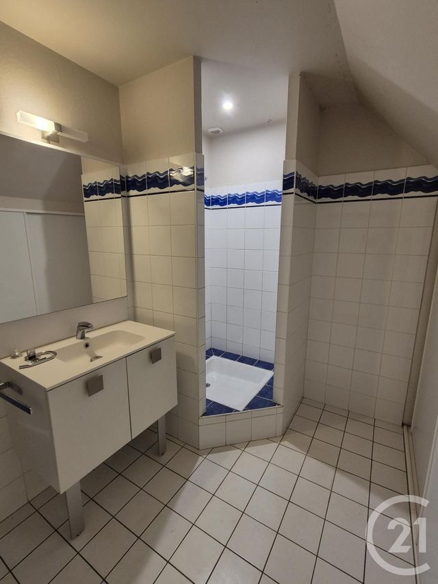 Maison &agrave; louer - 6 pi&egrave;ces - 165 m2 - Mont St Aignan - 76 - HAUTE-NORMANDIE
