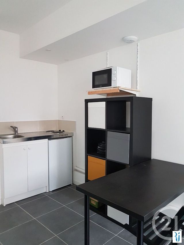 Appartement F1 &agrave; louer - 1 pi&egrave;ce - 15,23 m2 - Rouen - 76 - HAUTE-NORMANDIE