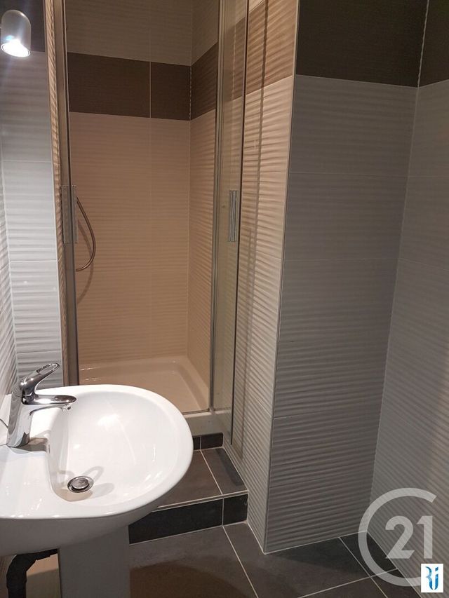 Appartement F1 &agrave; louer - 1 pi&egrave;ce - 15,23 m2 - Rouen - 76 - HAUTE-NORMANDIE