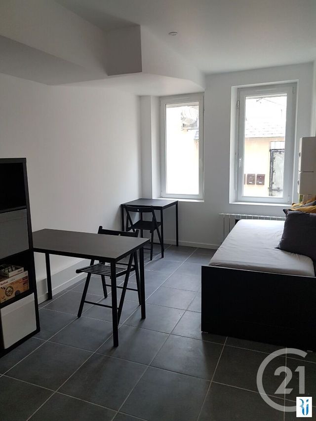 Appartement F1 &agrave; louer - 1 pi&egrave;ce - 15,23 m2 - Rouen - 76 - HAUTE-NORMANDIE