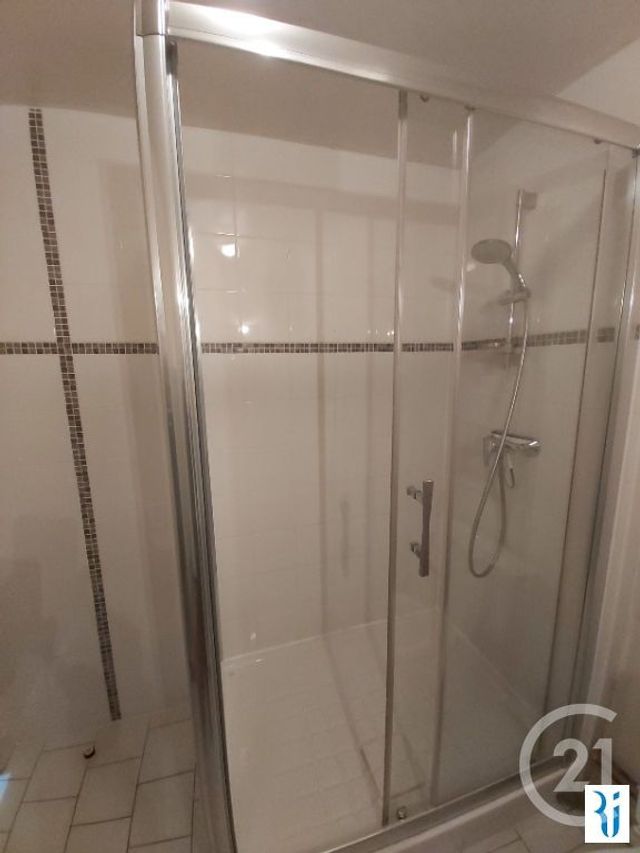 Appartement F1 &agrave; louer - 1 pi&egrave;ce - 26,95 m2 - Rouen - 76 - HAUTE-NORMANDIE