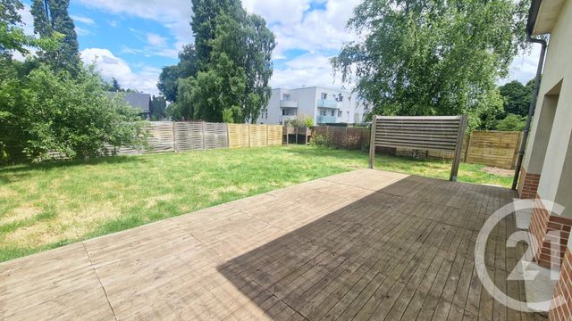Maison &agrave; louer - 1 pi&egrave;ce - 111 m2 - Bois Guillaume - 76 - HAUTE-NORMANDIE